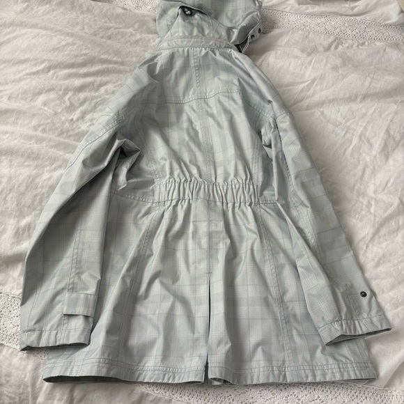 LL Bean SMALL PETITE Gray Grey Long Rain Jacket waterproof hood - Picture 8 of 9